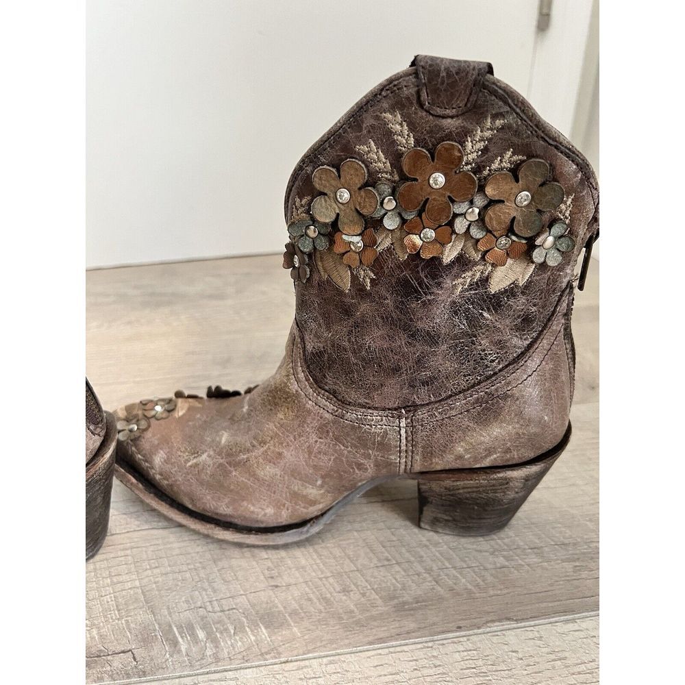 Corral Embellished Embroider Floral Flowers Western Cowboy Boot Women's size 8.5 - Picture 6 of 11